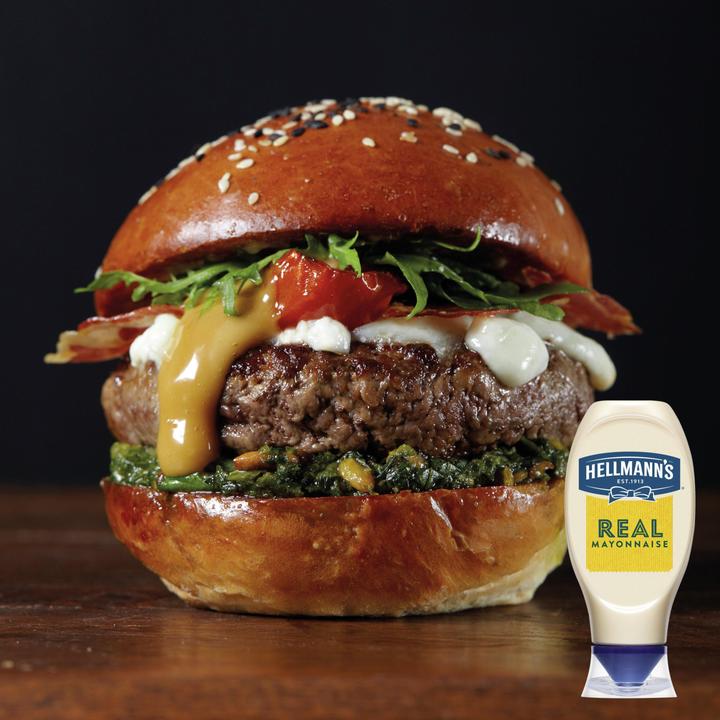 Image du produit Hellmann's Real Mayonnaise Squeezer, oeufs d'élevage en plein air, mayo pour burgers, frites & sandwichs (430 g)