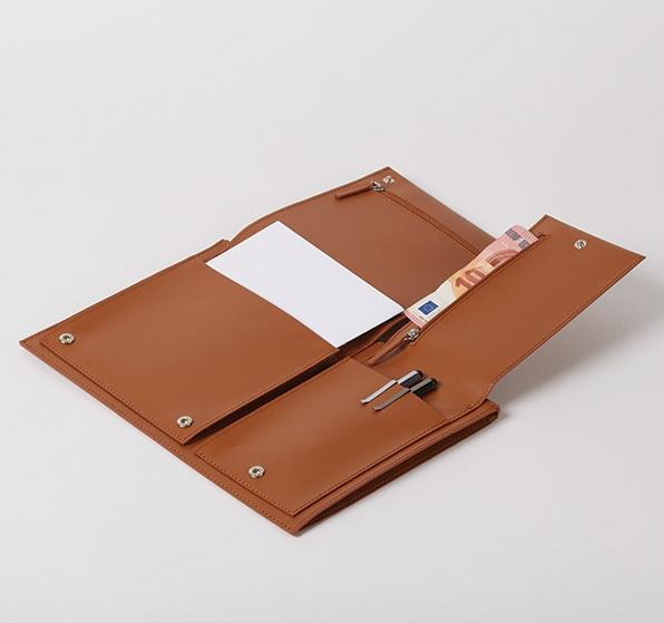 Actual product image Lexon Flat Torba na laptopa 14" brązowy/brown LN2503M (14")