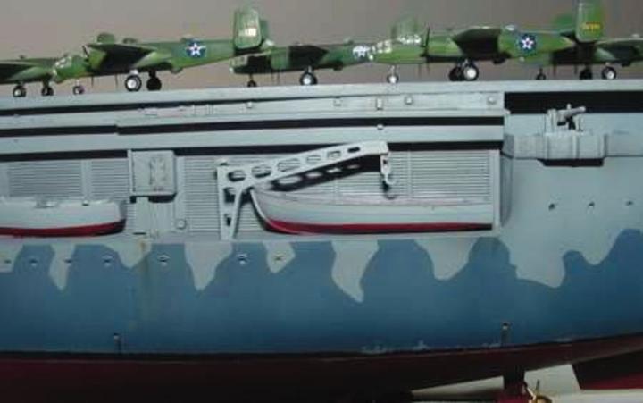 Image du produit Trumpeter Porte-avions USS Hornet CV 8