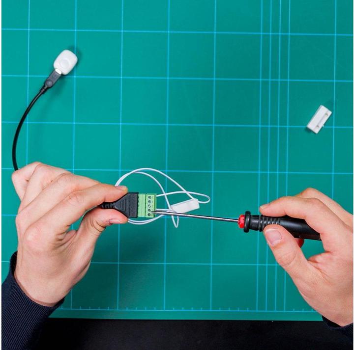 Actual product image Shelly · The Pill · 5-Terminal Add-on