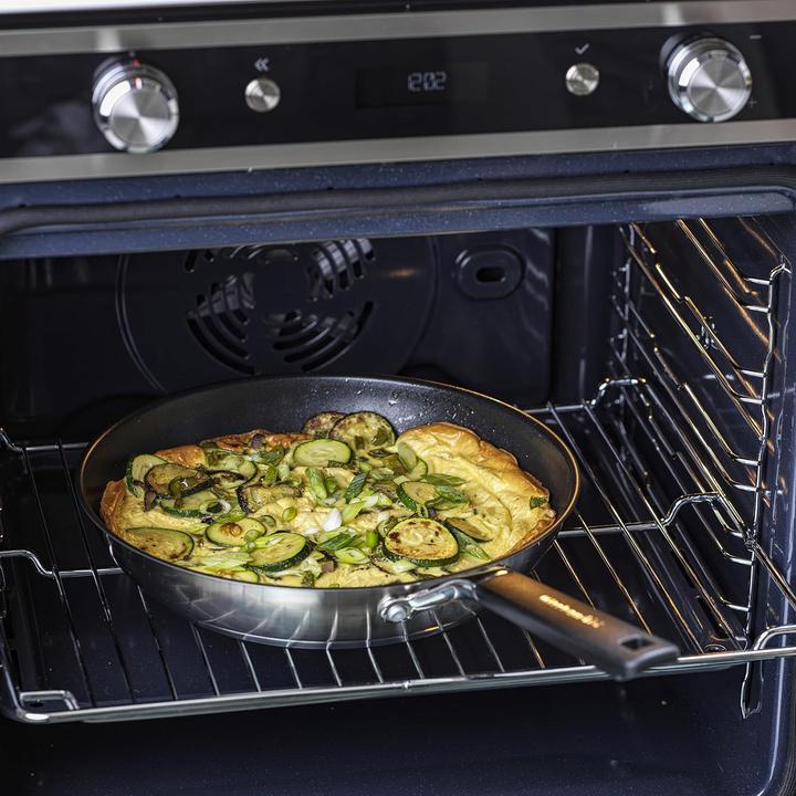 Actual product image KitchenAid Classic Stainless Steel Braadpan 28cm (CC005702-001) (Frying pan, Stainless steel, 28 x 48.80 cm)