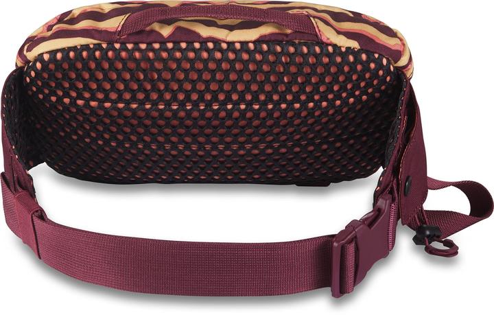 Striscia ocra, Porta