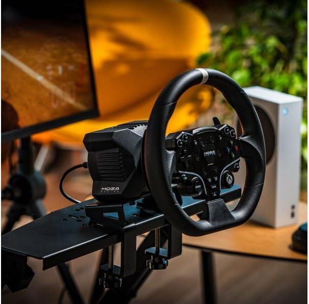 Actual product image Moza R3 Racing Set (PC, Xbox One S, Xbox One X, Xbox Series S, Xbox Series X)