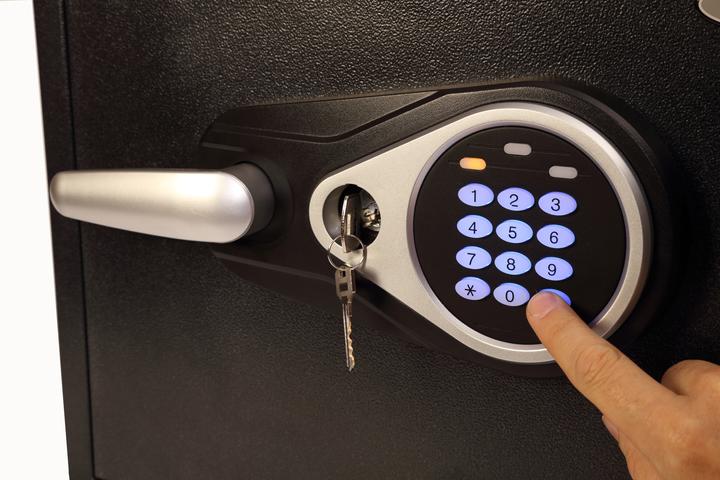 Produktbild Phoenix Feuerschutztresor FS1292E TITAN Aqua (35 l)