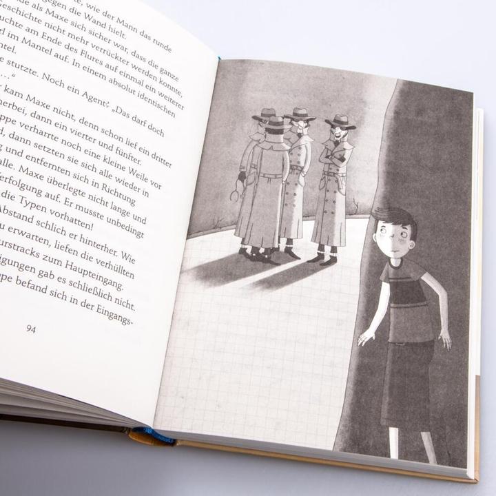 Actual product image Die unlangweiligste Schule der Welt 2: Das geheime Klassenzimmer (German, Sabrina J. Kirschner, 2017)