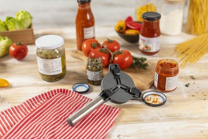 Actual product image Kuhn Rikon Deluxe Gripper lid opener grey (Plastic lidded bottle opener)