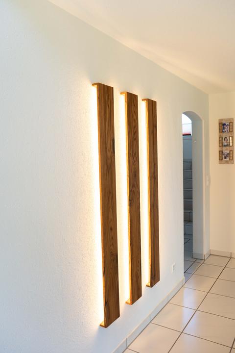 Produktbild kln.swiss Holz Wandleuchte Lignora - Nussbaum (8550 lm)