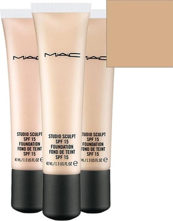 Actual product image MAC Cosmetics Studio Sculpt Foundation (Product No. NC42)
