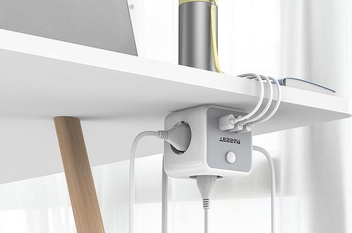 Actual product image Tessan Power strip TS-301-C-GR (6x, USB-A, 2 m)