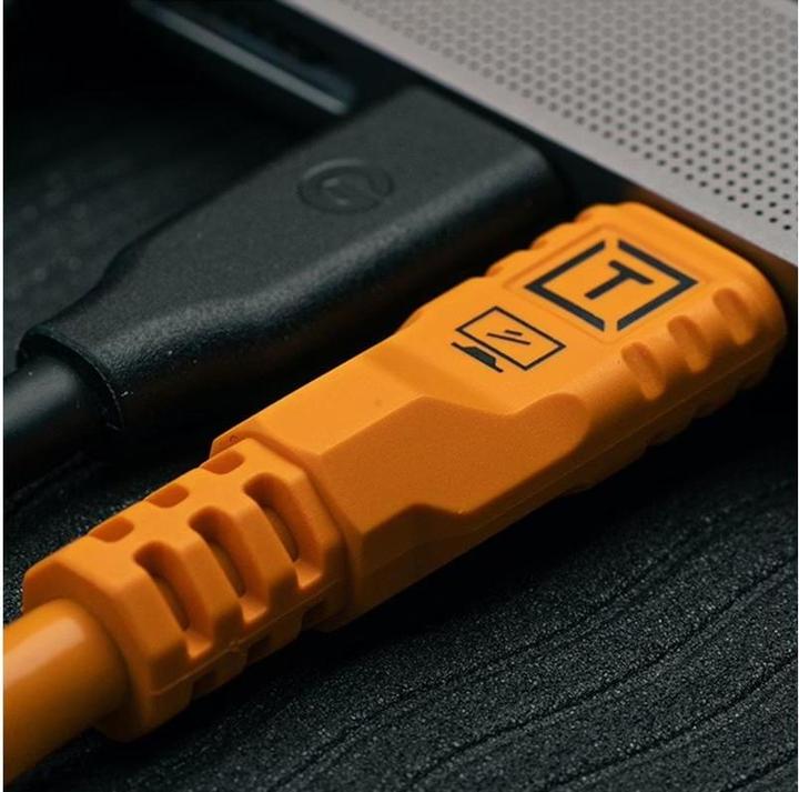 Actual product image Tether Tools TetherPro USB-C Optima 10G rechts orange 1,8m (1.80 m, USB 3.2 Gen 2, 100 W)