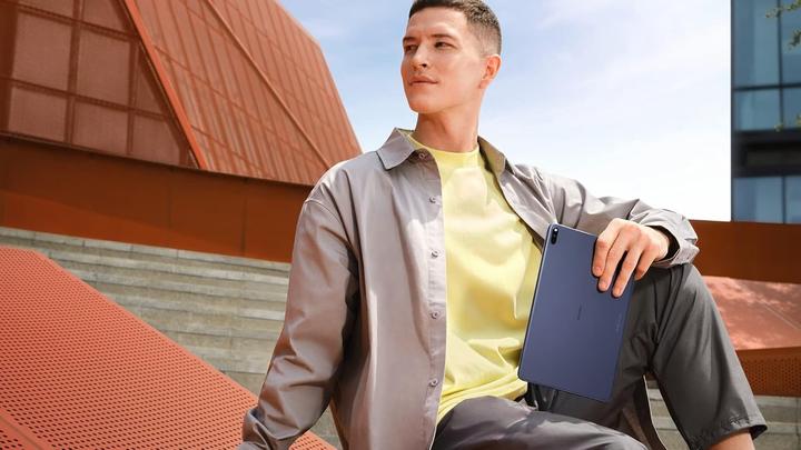 Actual product image Huawei MatePad Pro 108 WiFi 8 128 GB 30 months warranty (WLAN only, 10.80", 128 GB, Midnight Gray)