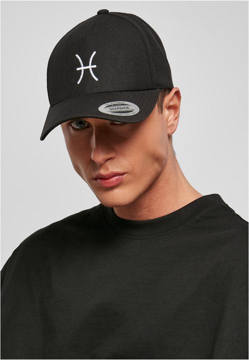 Produktbild Mister Tee Zodiac YP Classics 5-Panel Premium Curved Visor Snapback Cap (One Size)