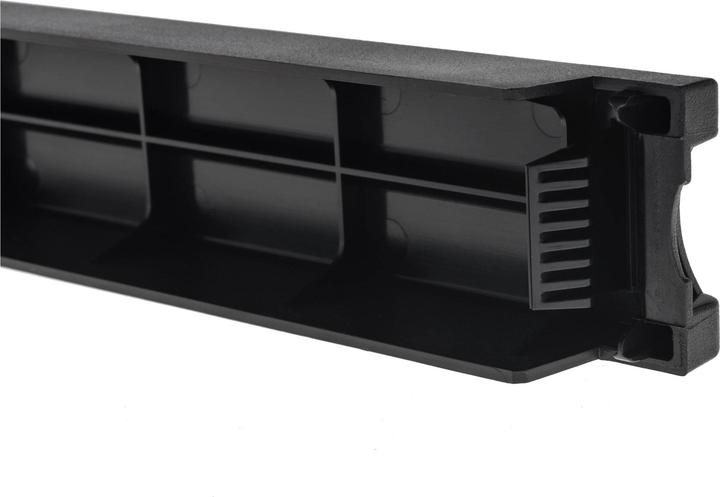 Produktbild APC NetShelter Abdeckblende AR8136BLK, 10st