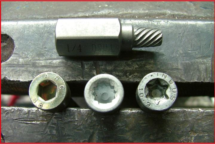 Actual product image KS Tools Spiral screw and bolt extractor set, 15 pcs.