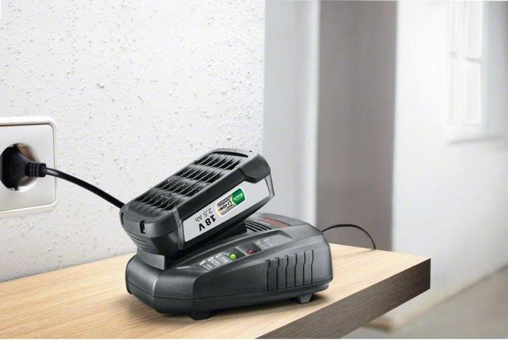 Actual product image Bosch Home & Garden Starter set PBA 18V (1x2.5Ah) + AL 18V-44 (18 V)