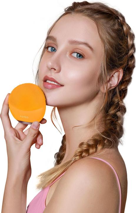 Actual product image Foreo Facial Cleanser Luna Mini 3 Sunflower Yellow