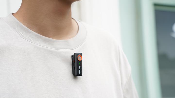 Actual product image Hohem MIC-01 (1TX + 1RX) - Lightning (black)