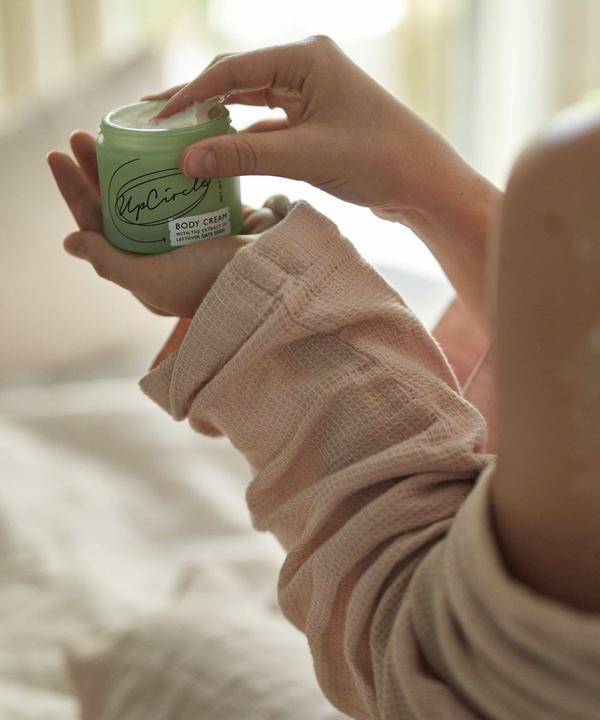 Produktbild UpCircle Body Cream Body Cream with 125 ml Date Seeds (Körpercreme, 125 ml)