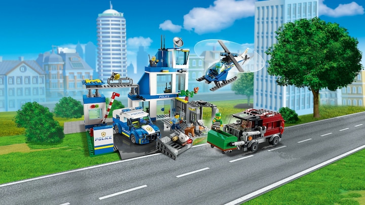 Actual product image LEGO Police Station (60316, LEGO City)