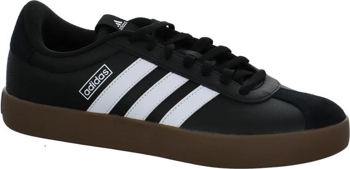 Core Black, FTWR White, Gum5