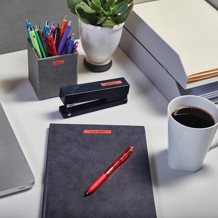 Actual product image Dymo D1-Etikettenband, schwarz auf rot, 9 mm x 7 m (0.90 cm, Red)