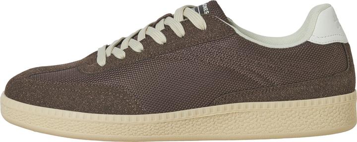 Deep taupe