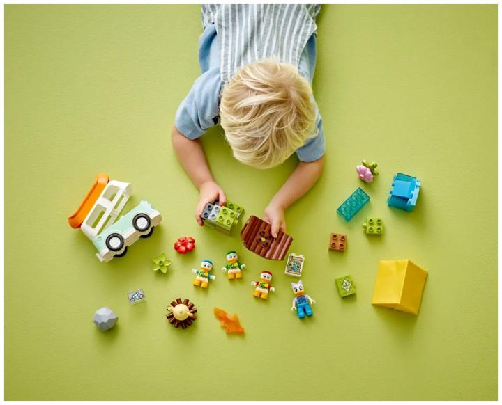 Actual product image LEGO Camping adventure (10997)