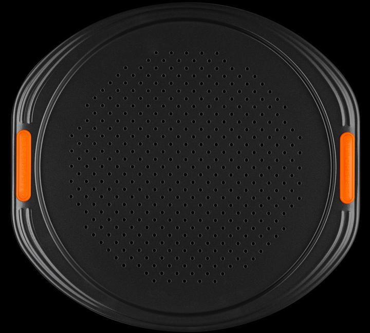 Actual product image Le Creuset Pizza baking tray
