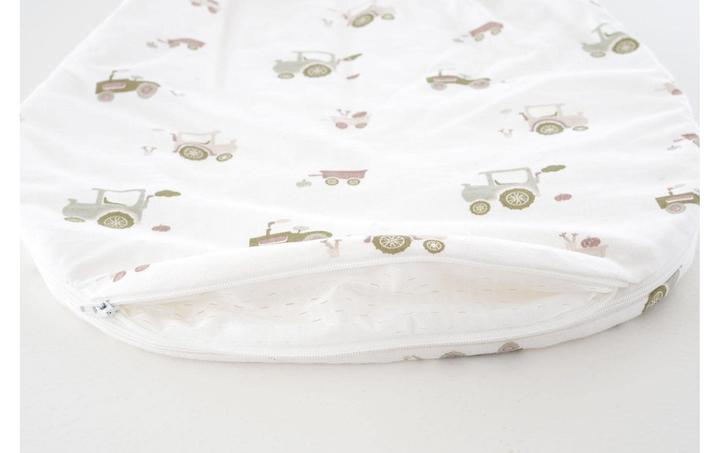 Actual product image Träumeland Baby-Ganzjahresschlafsack Little Farm grün Grösse 62/68 (68 cm, 2.5 TOG, All-season)