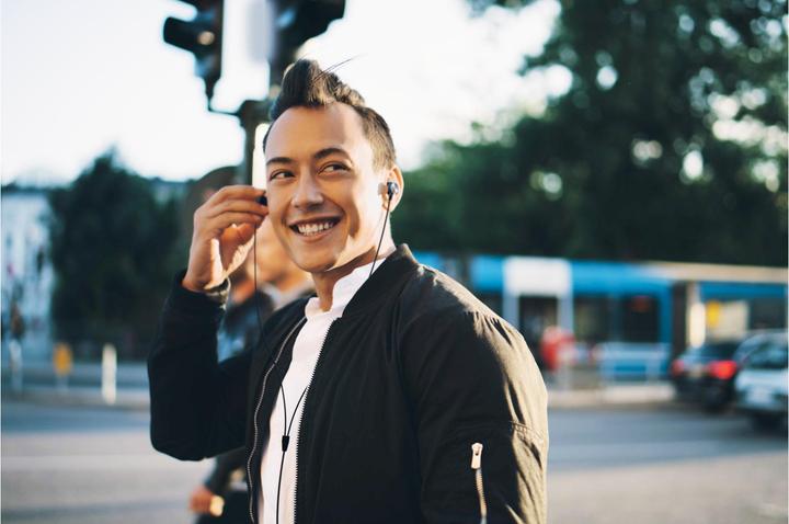 Produktbild Logitech Zone Wired Earbuds (Kabelgebunden, USB-C)