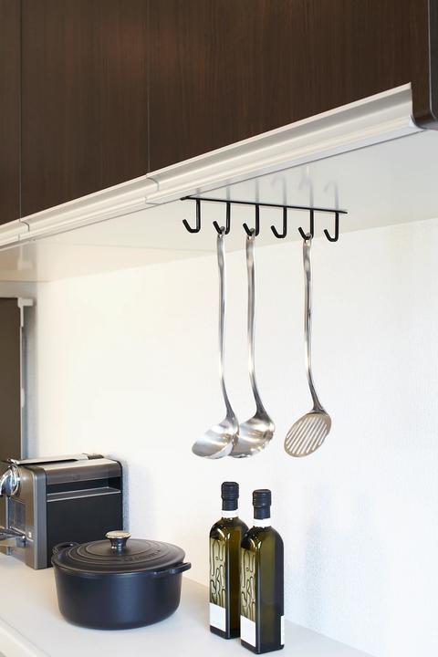 Actual product image Yamazaki TOWER bottom shelf hook rail