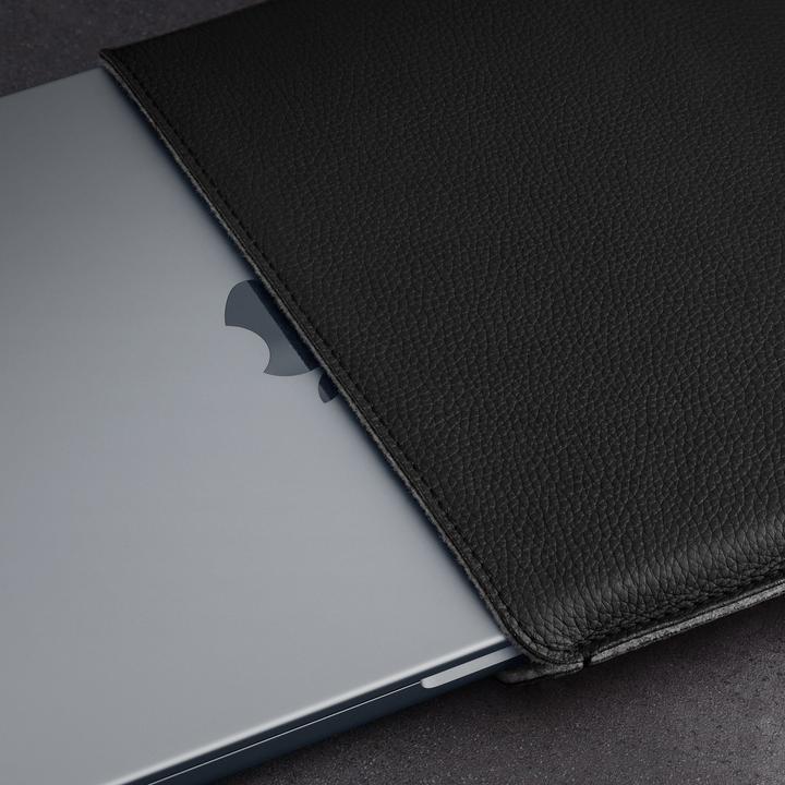 Actual product image Woolnut Leather Sleeve -suojatasku 16" MacBook Pro, musta (16", Apple)