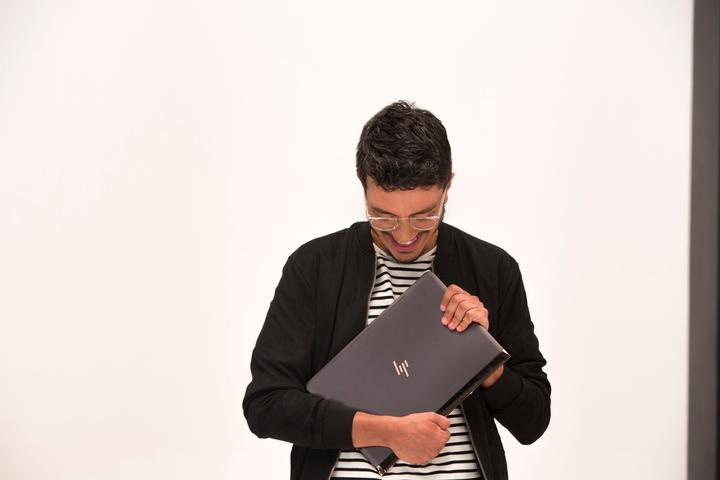 Produktbild HP Spectre x360 16-f1710nz (16", Intel Core i7-12700H, 16 GB, 1000 GB, CH)