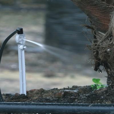 Actual product image Netafim spray bar with mounted Junior CNL dripper, one-sided spraying