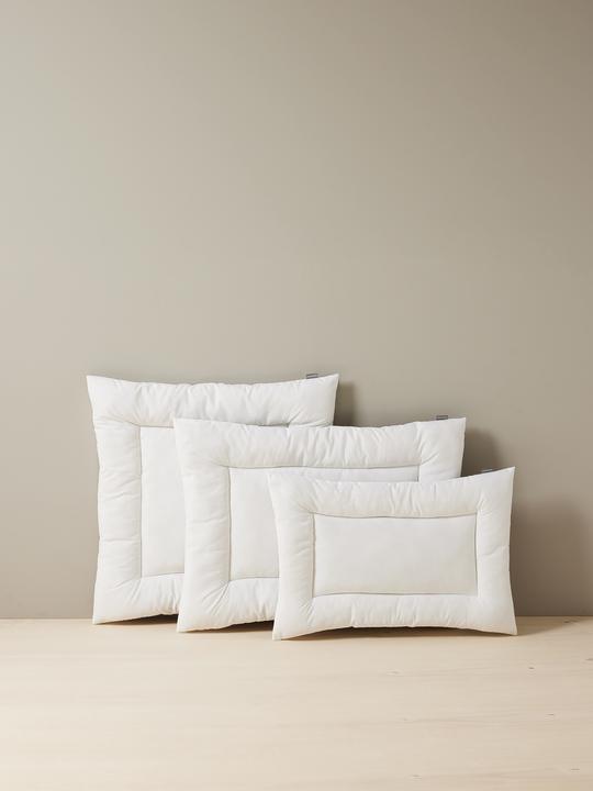 Produktbild Vertbaudet Flaches Kinder Kopfkissen mit Mikrofaser, kochfest & pflegeleicht (40 x 60 cm)