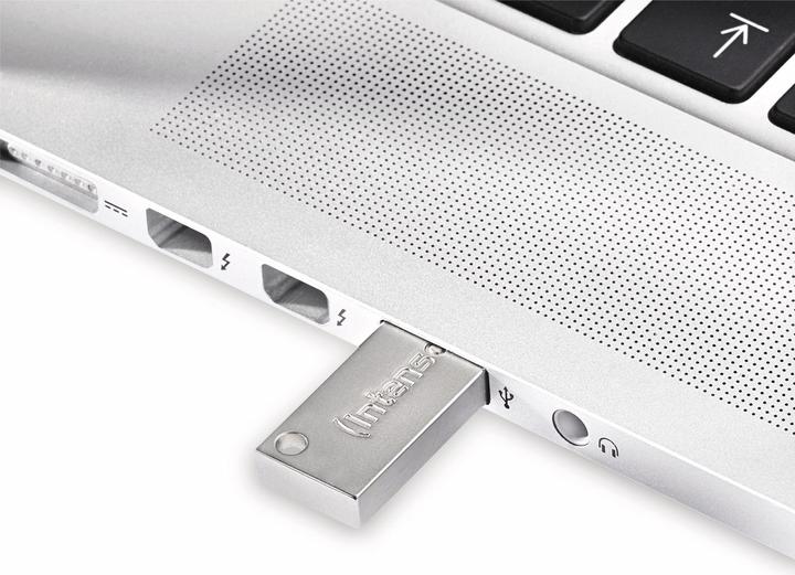 Actual product image Intenso premium line (8 GB, USB-A)