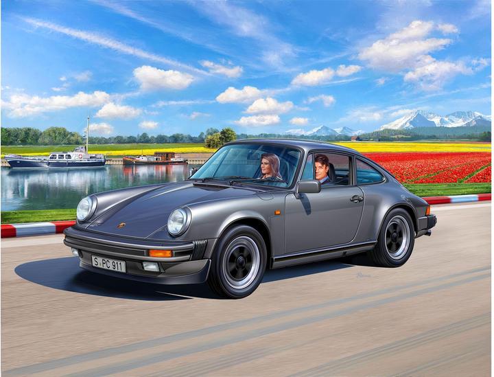 Actual product image Revell 1:24 Porsche 911 G Model Coupé