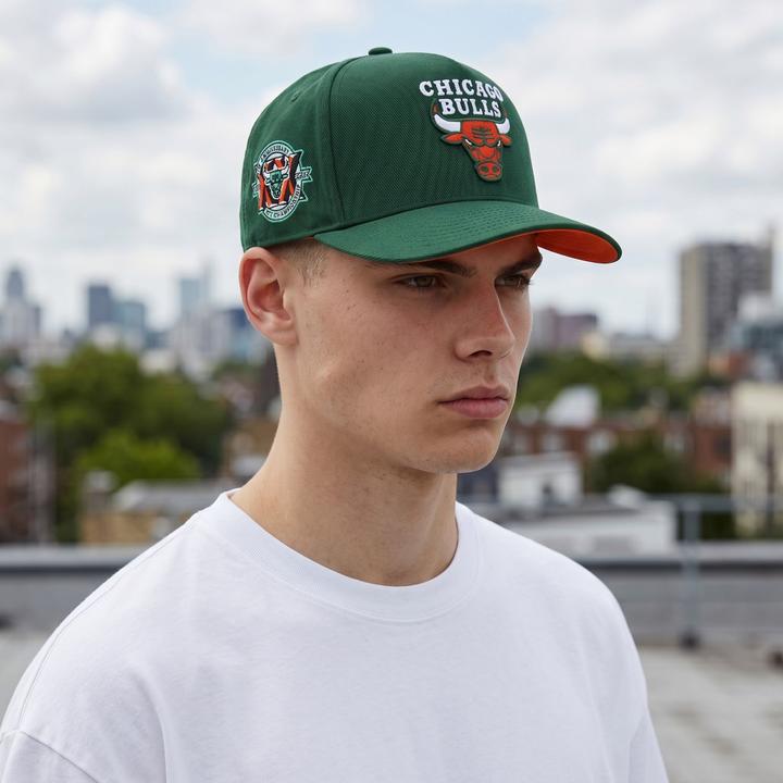 Produktbild Mitchell & Ness Snapback PRO CROWN Cap - Chicago Bulls kelly (One Size)
