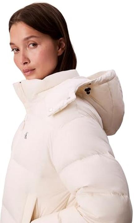Actual product image Calvin Klein Essential Midweight Puffer Jacket (M)