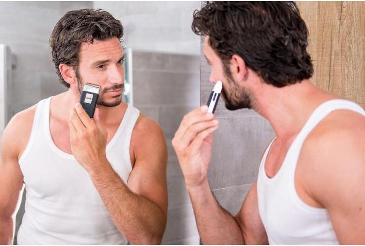 Actual product image Wahl travel shaver