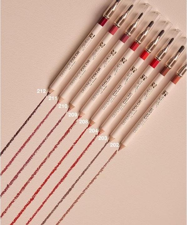 Produktbild BioNike Defence Color Lipliner mit natürlichem Wachs für weiches Auftragen Langanhaltend bis zu 8H (Hazelnut 203)