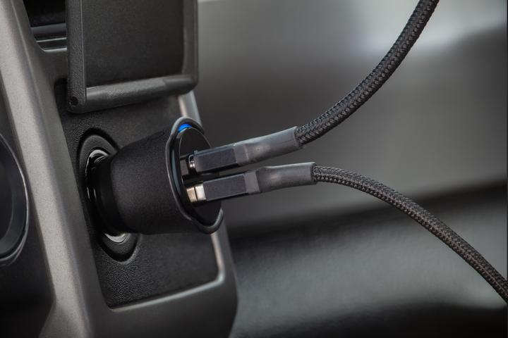 Produktbild Scosche FoundIt PRO AutoladegerÃ¤t - Duales 30W USB-C