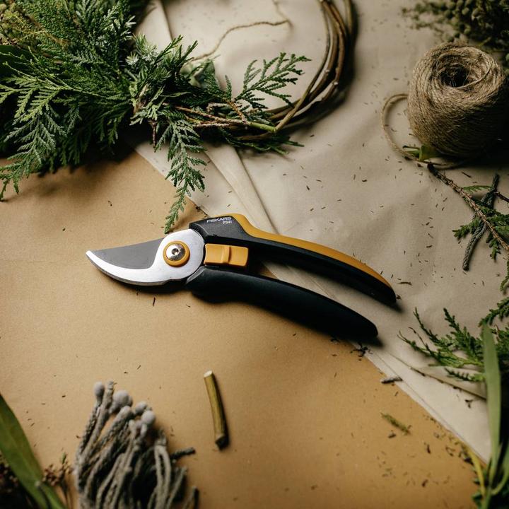 Productafbeelding Fiskars Stevige Bypass Tuinschaar L P341