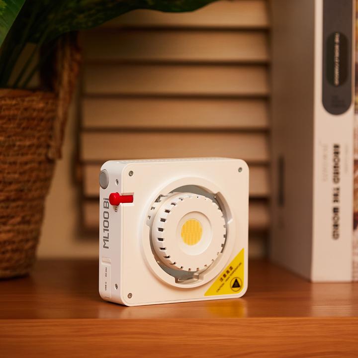 Actual product image Godox ML100BI (Video light)