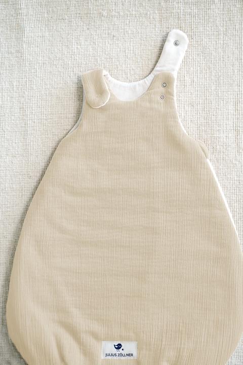 Image du produit Julius Zöllner Sac de couchage bébé toute l'année Mousseline Sable Gr. 62/68 (68 cm, 2.5 TOG, Toute l'année)