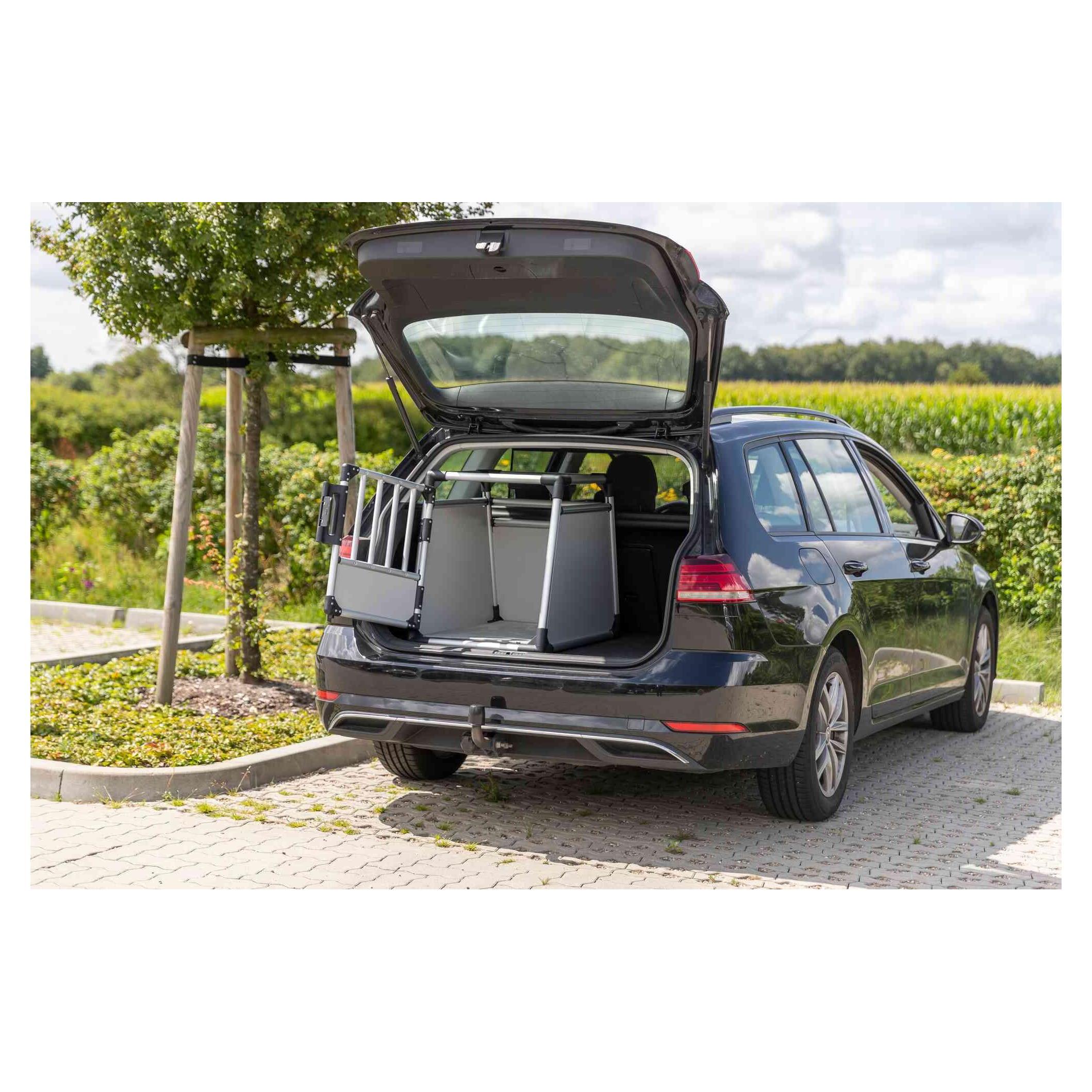 Cage taille M transport pour chien aluminium gris clair Trixie l55 P78 H62 cm - Cage pour Chien