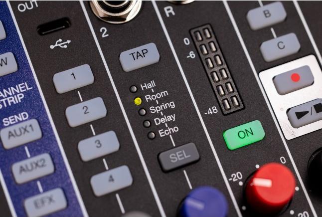 Produktbild Zoom LiveTrak L-6 (Studio- und Livemixer)