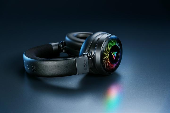 Produktbild Razer Kraken V4 PRO (Kabelgebunden, Kabellos)