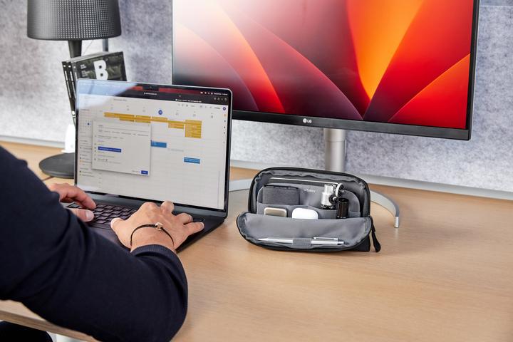 Produktbild Orbitkey 2-in-1 Tech Pouch