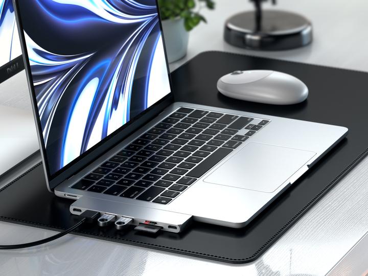 Actual product image Satechi Pro Hub Slim (USB-C, 6 ports)